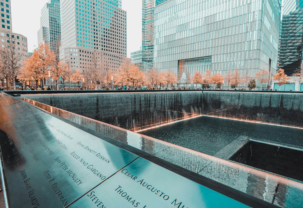 Hồ nước tưởng niệm 11/9 tại New York