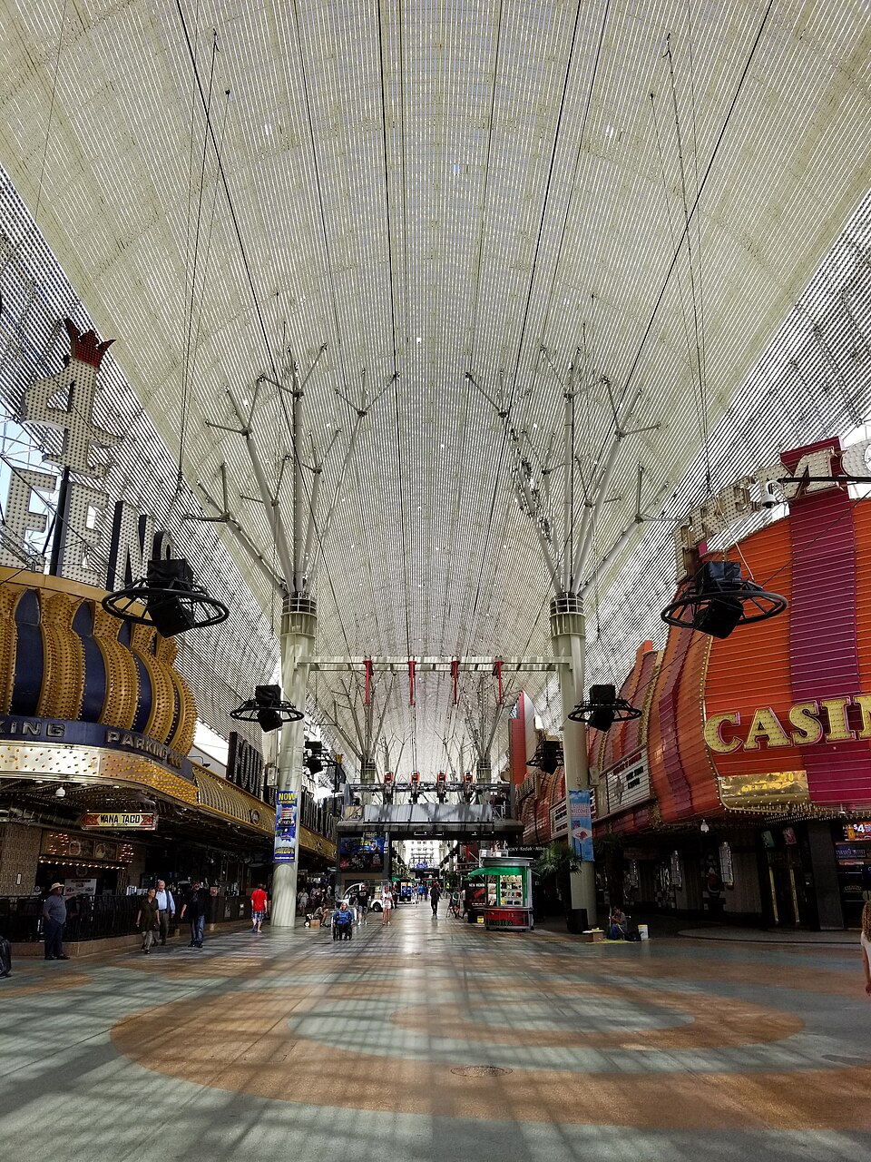 Đại lễ viện ánh sáng Fremont Street tại Las Vegas